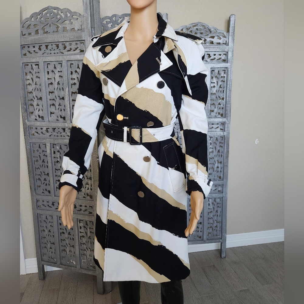 Black/White/Tan Black/White/Tan Zebra Pattern Printed Coat/Trench Coat - Picture 10 of 11